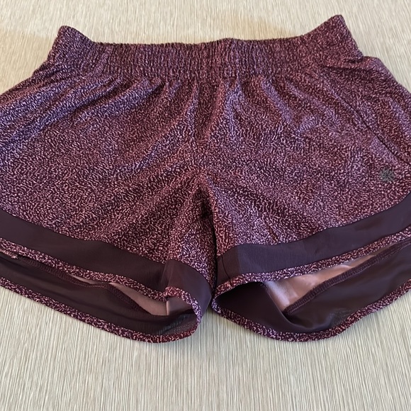 Athleta Printed Mesh Racer Run Short Stretch Women's Size XS Purple - Picture 3 of 9